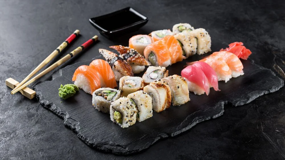Sushi & Sashimi Nhật Bản: Cách Làm Chuẩn Vị, Nguyên Liệu Tươi Ngon Tại Nhà