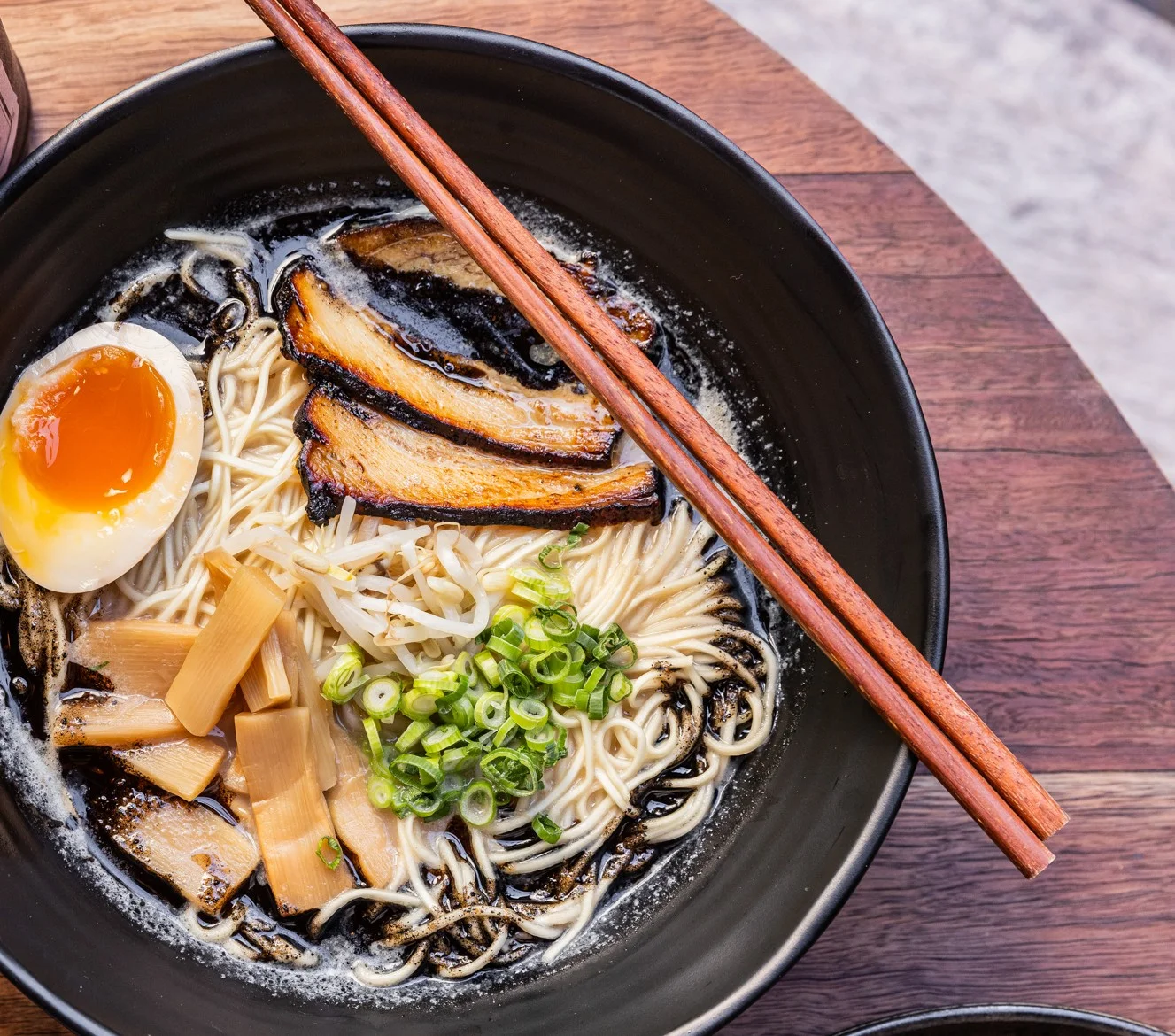 Ramen Nhật Bản: Tonkotsu, Shoyu, Miso Ramen & Cách Nấu Chuẩn Vị Tại Nhà