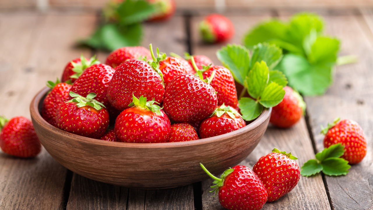 Cherry Nhập Khẩu: Giá Trị Dinh Dưỡng & 5 Lợi Ích Sức Khỏe Không Ngờ