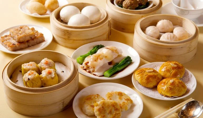 Dim Sum & Điểm Tâm Quảng Đông: Bí Quyết Thưởng Thức & Tự Làm Tại Nhà Chuẩn Vị