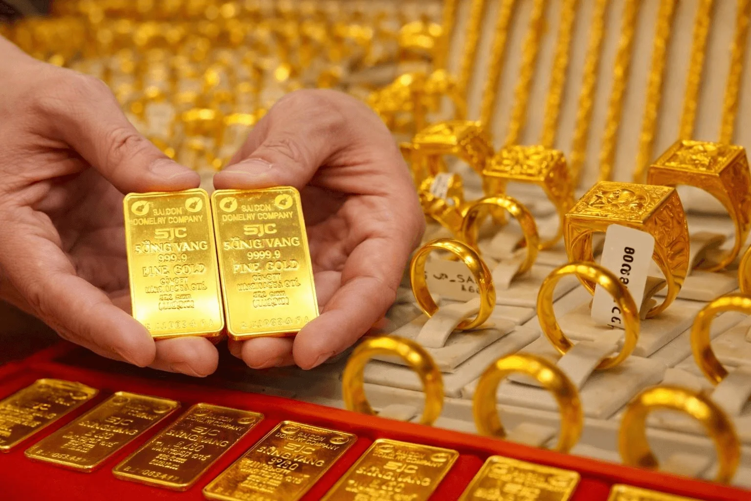 Giá Vàng Hôm Nay Tháng 7/2026: SJC, DOJI, PNJ – Vàng Miếng & Vàng Nhẫn Bao Nhiêu?