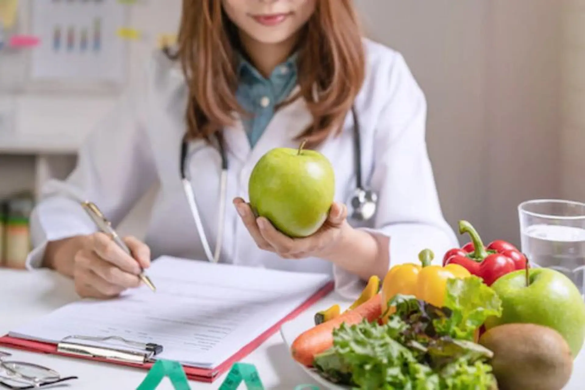 Khoa Học Dinh Dưỡng Hiện Đại: Nghiên Cứu Mới Nhất, Superfood Xu Hướng & Chế Độ Ăn Keto Mediterranean