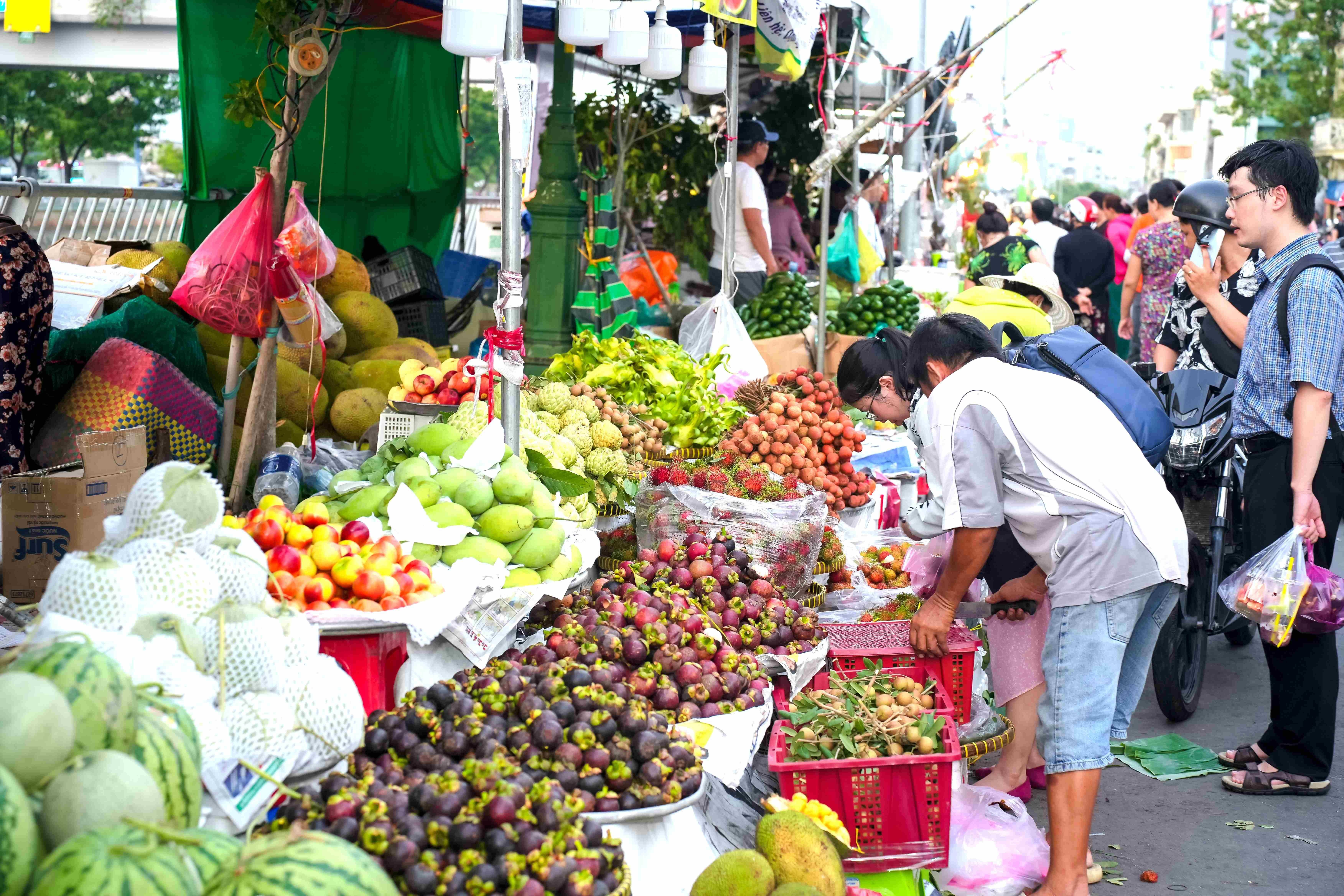 Lễ Hội Trái Cây Suối Tiên & Bình Dương – Thiên Đường Nông Sản Giữa Lòng Miền Nam
