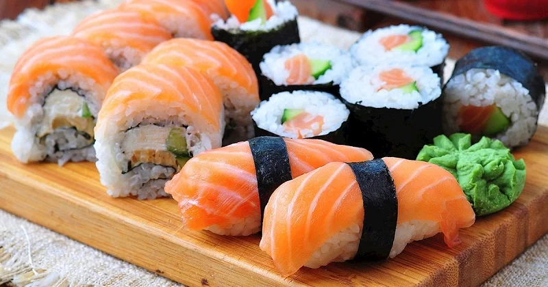 Sushi và Sashimi Nhật Bản: Cách Làm Chuẩn Vị Tại Nhà